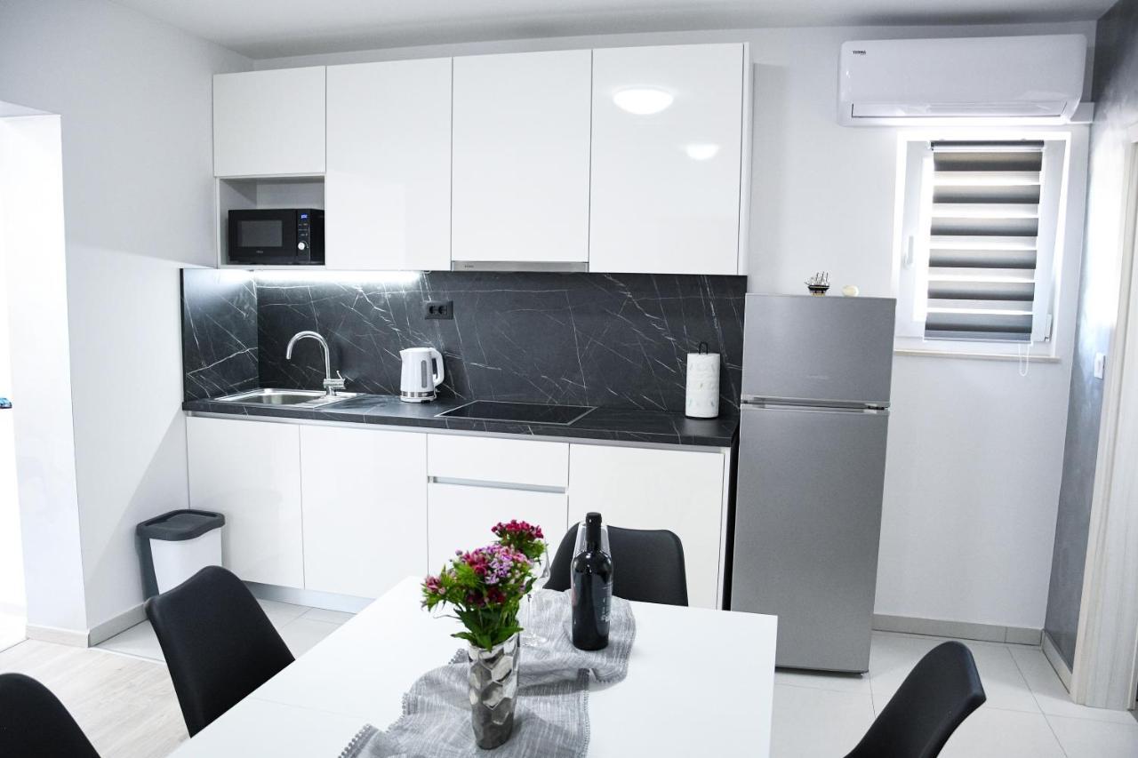 Apartment Light Стобрек Экстерьер фото